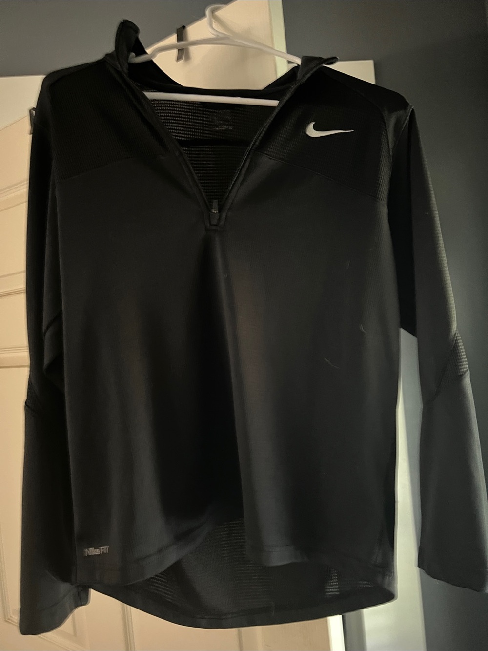 5/$10 item make a bundle Nike Black Women's Half-Zip Hooded Performance Jacket